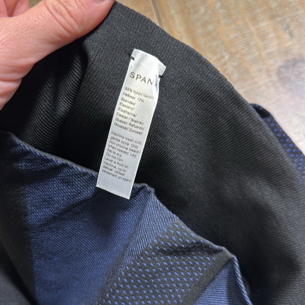 Spanx Leggings - Picture 5 of 8